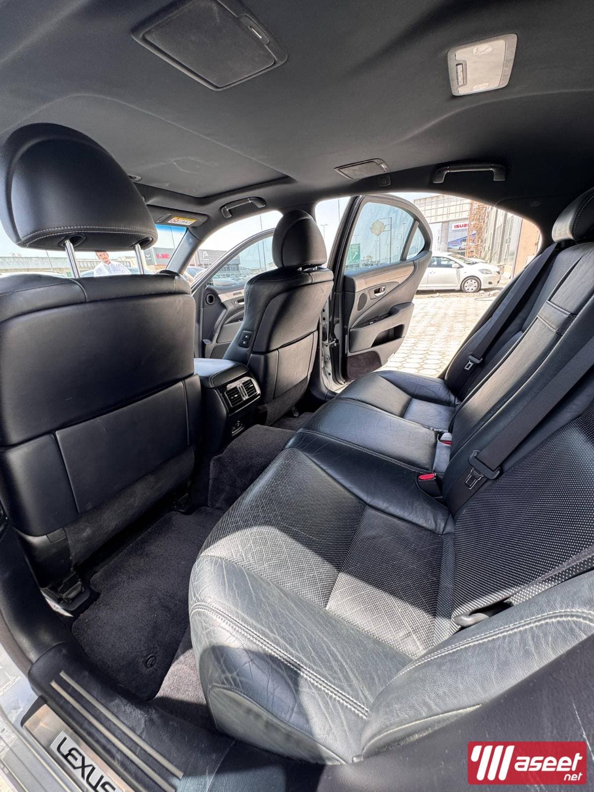لكزس LS-460F 2015 (فضي) 4