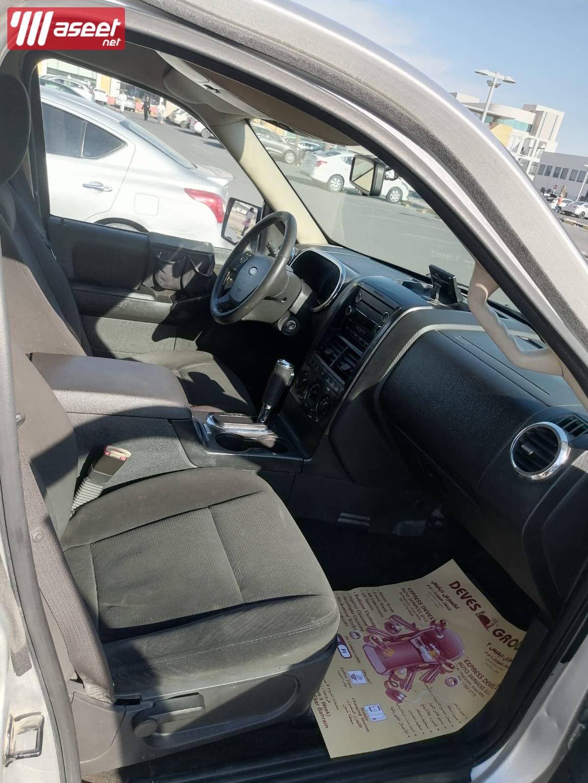 For sale: Ford Explorer model 2010 2
