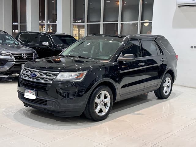 Ford Explorer 2018 (Black)