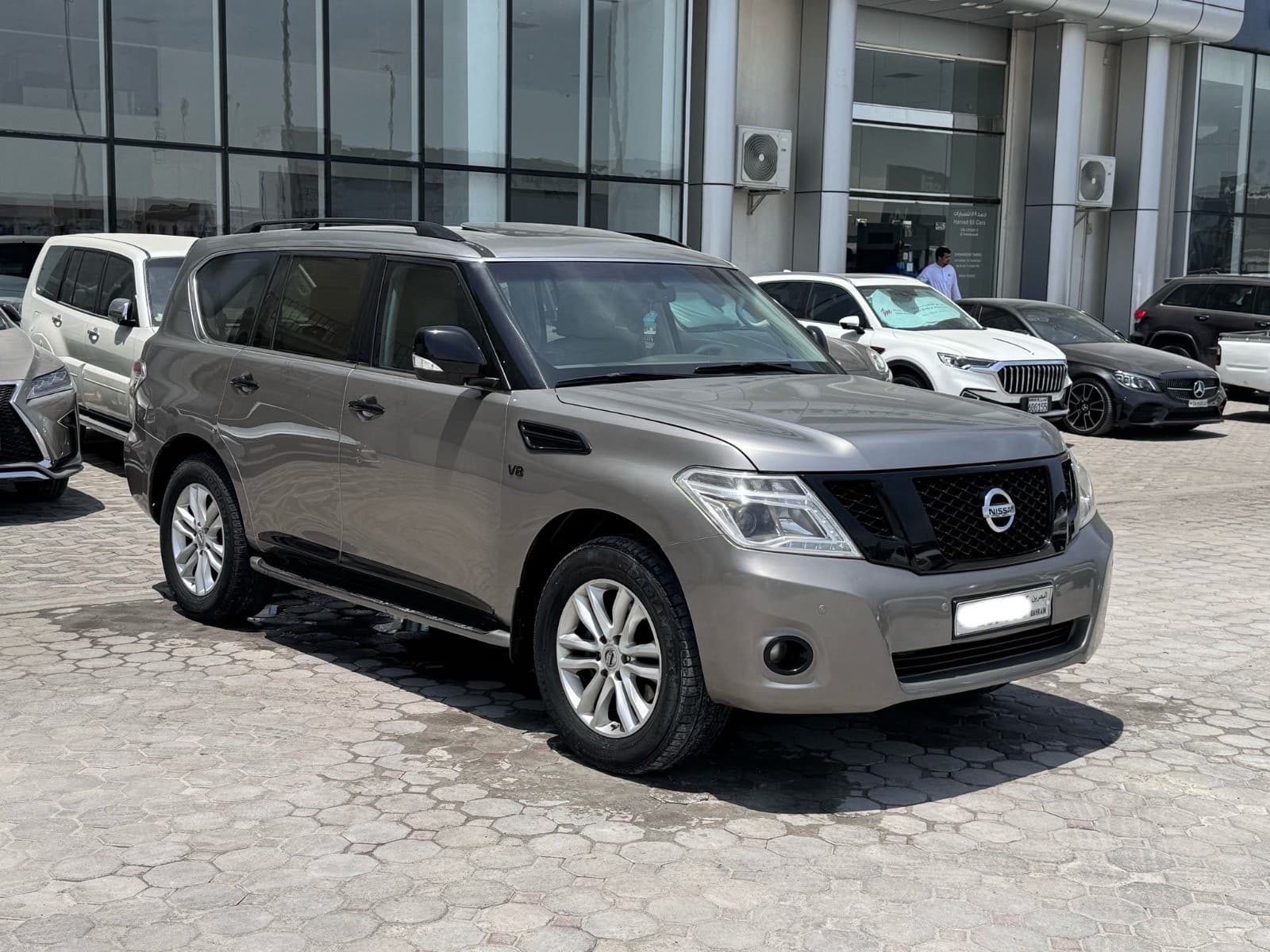 Nissan Patrol Platinum 2013 0