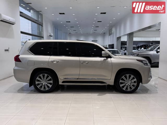 Lexus LX-570 2017