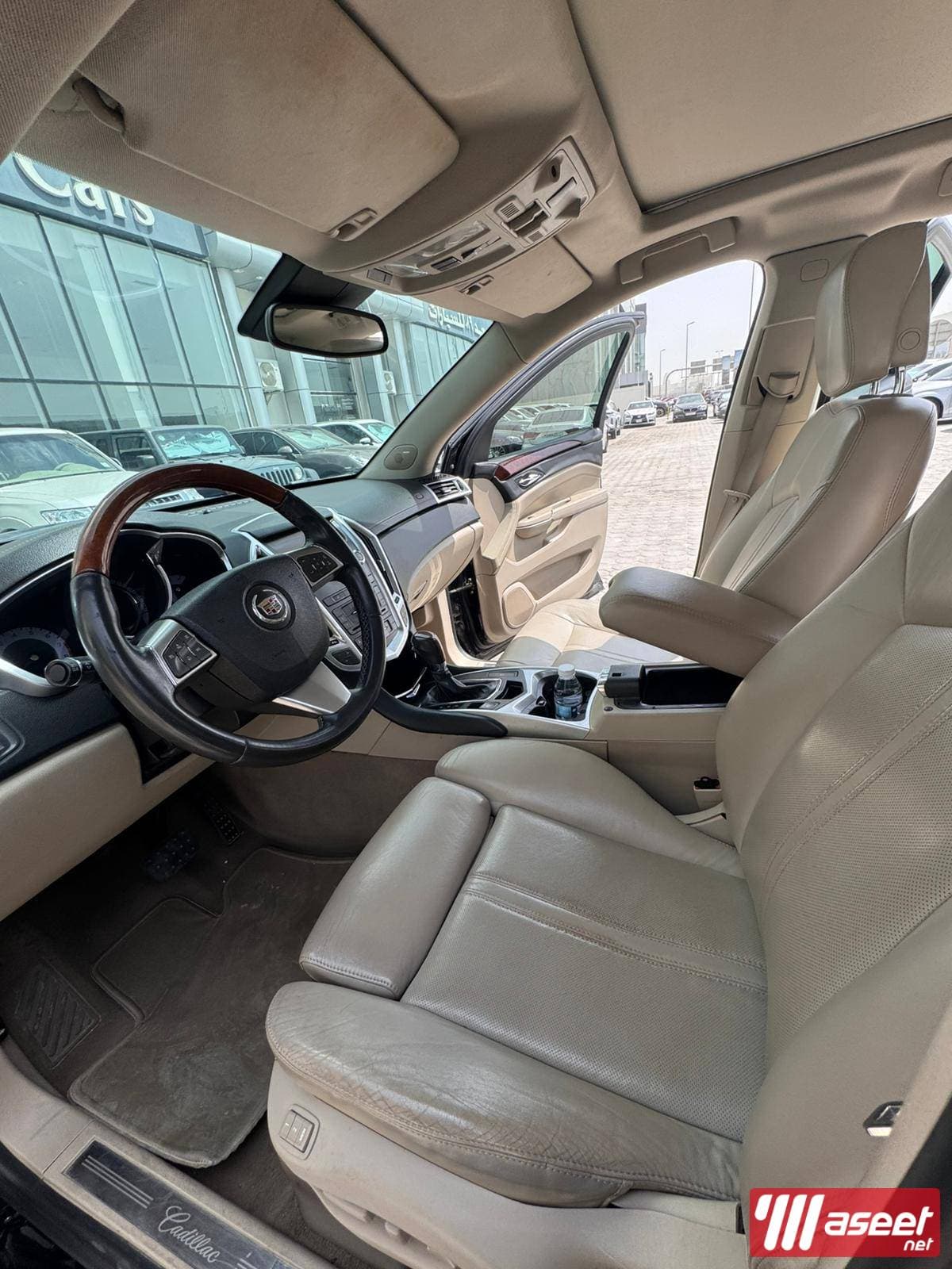 Cadillac SRX 4 model 2010  0