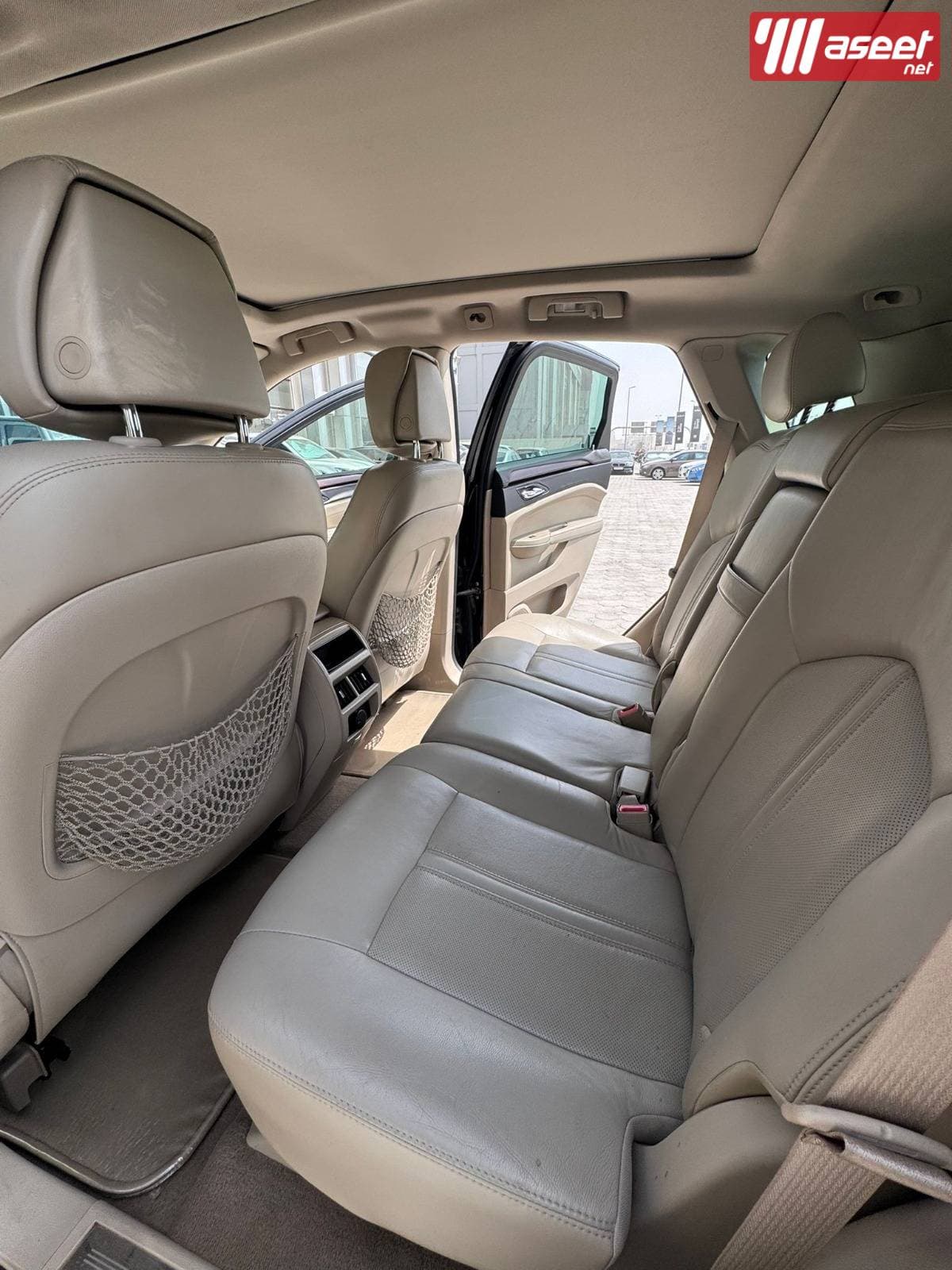 Cadillac SRX 4 model 2010  3
