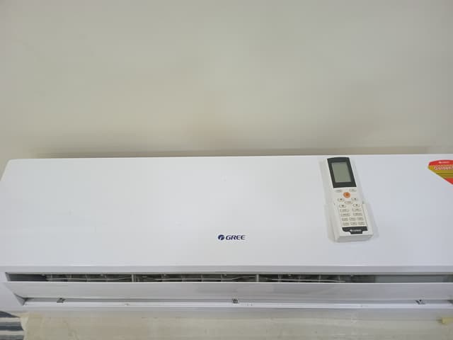 For sale, a 1.5-ton split AC in excellent condition.