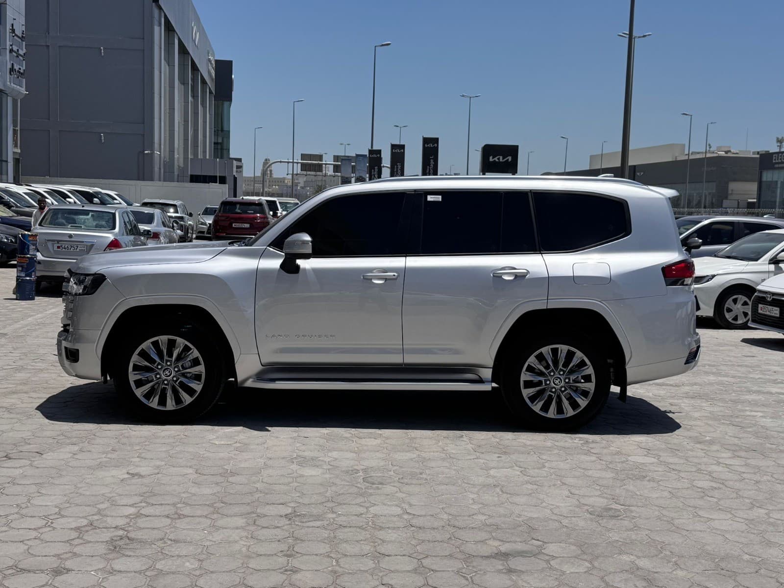 Toyota Land Cruiser GX-R 2025  0