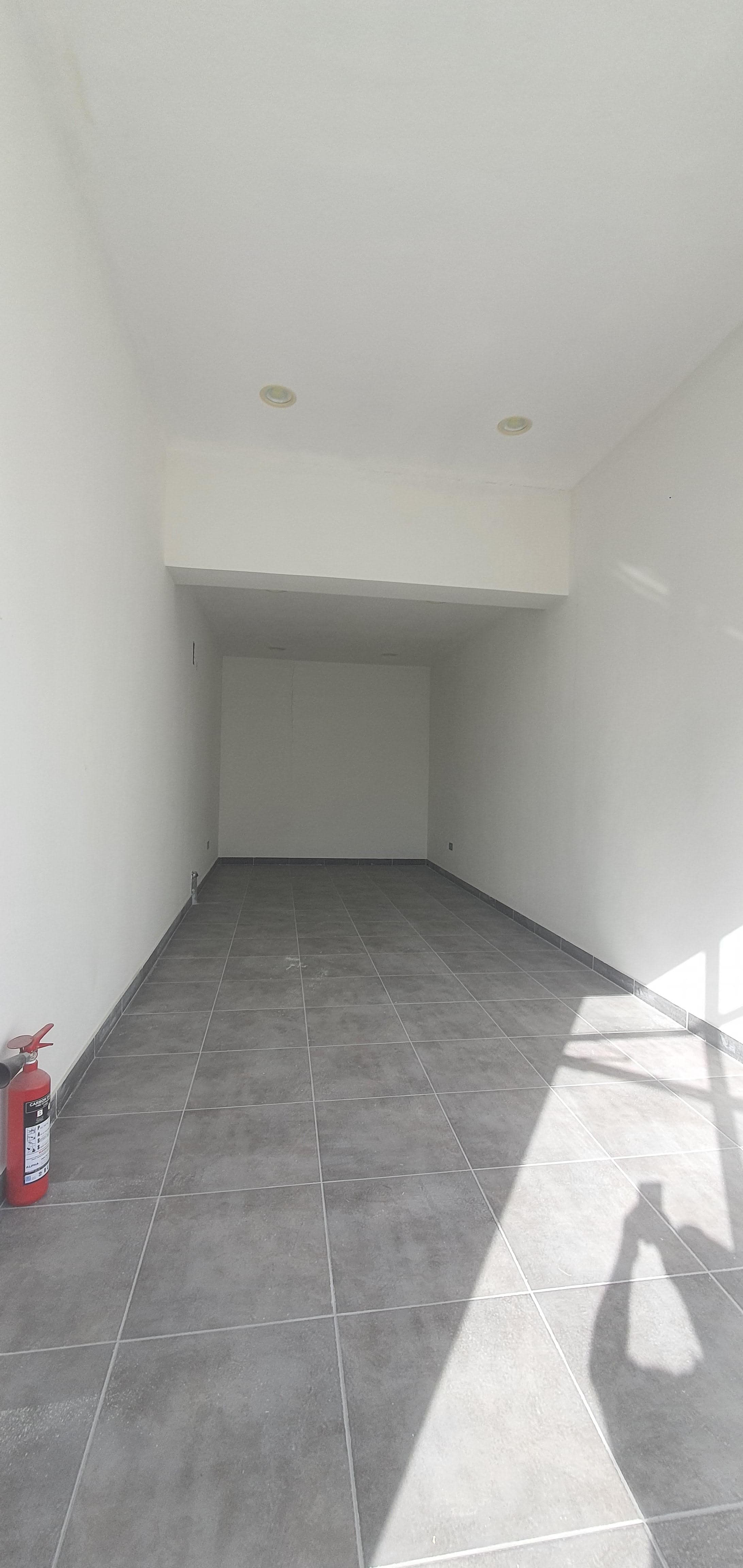 For rent a shop in Sanad 0