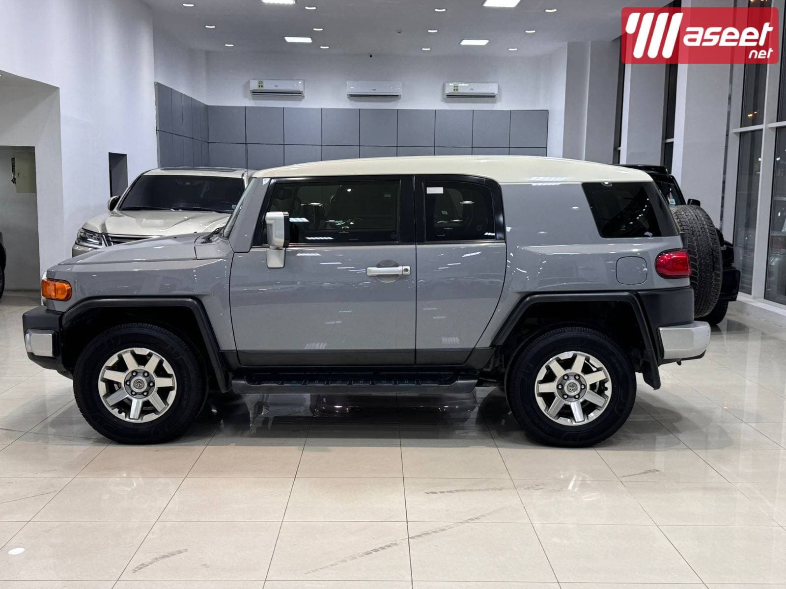 TOYOTA FJ CRUISER 2020  1