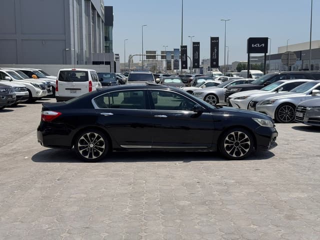 HONDA ACCORD 2015