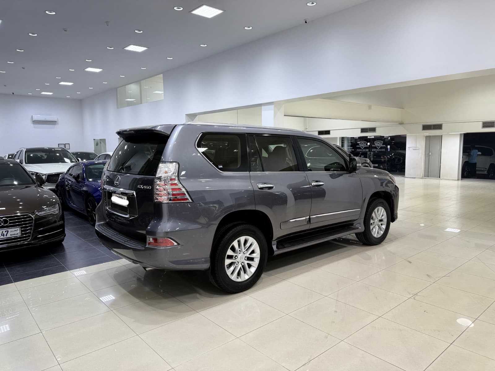 Lexus GX-460/2015 (Grey) 3