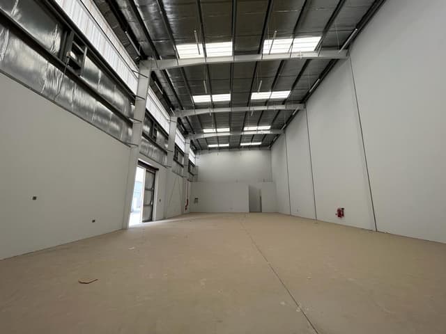 383 sqm warehouse for rent in Al Ma'ameer 