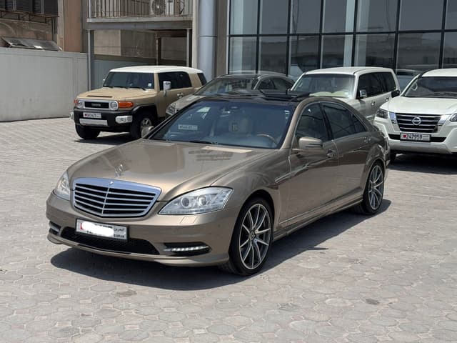 مرسيدس بنز إس-500 أي أم جي 2009