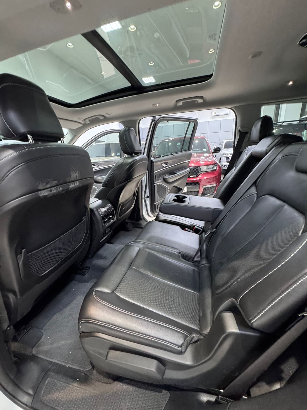 Jeep Grand Cherokee L 2022 (White) 5