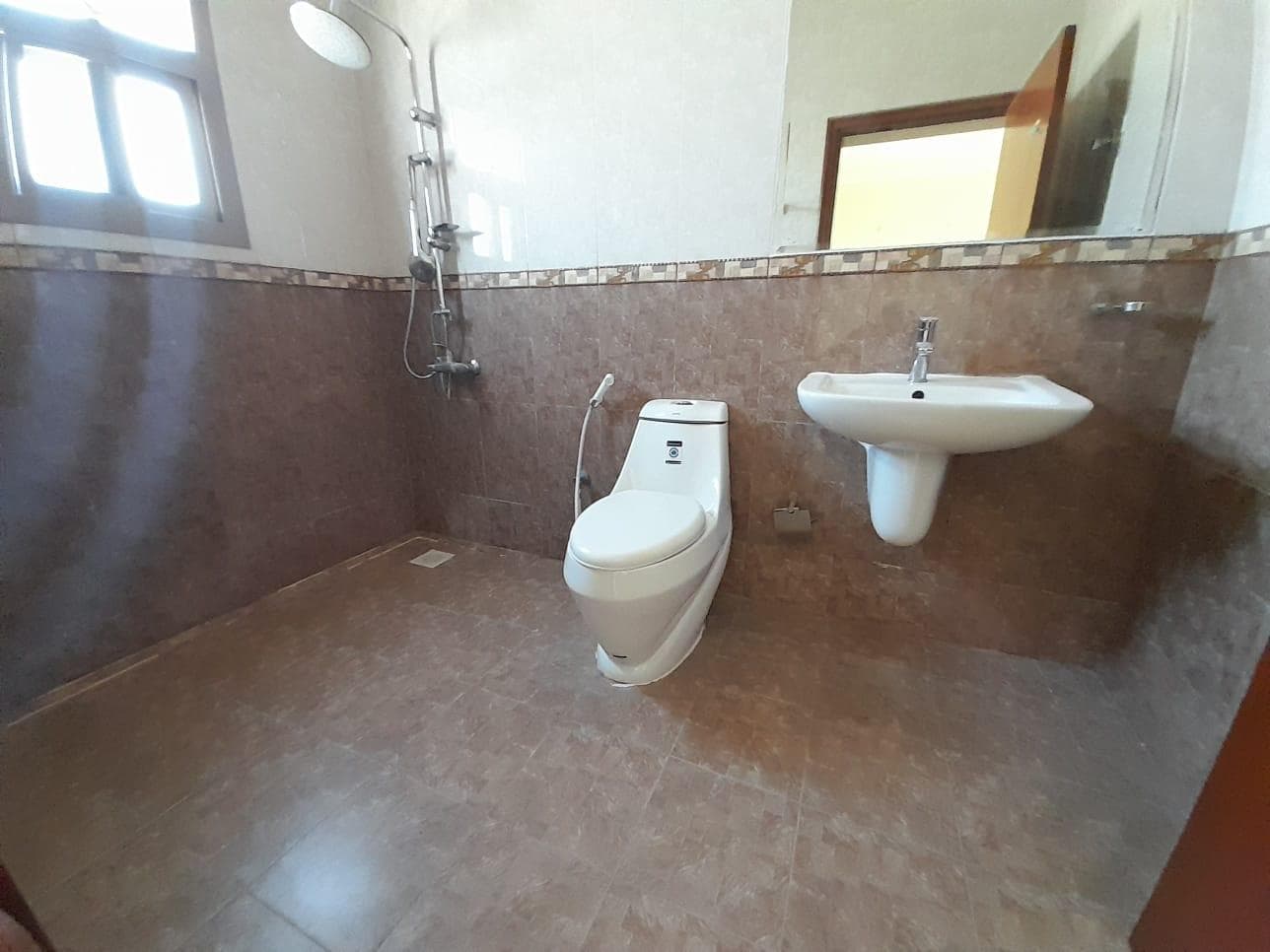 Apartment for rent in Busaiteen 3