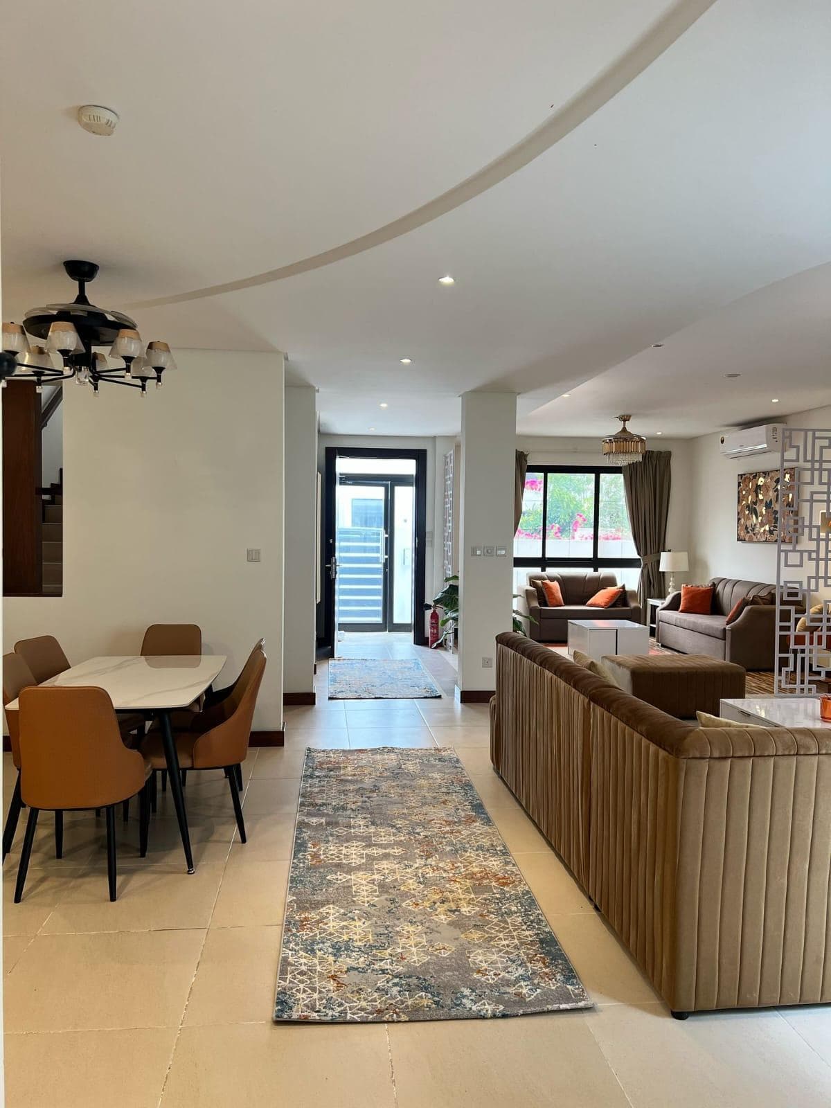 For rent a luxury villa in Diyar Al Muharraq 1