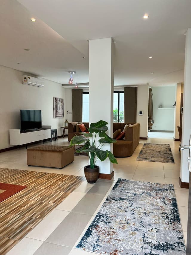 For rent a luxury villa in Diyar Al Muharraq