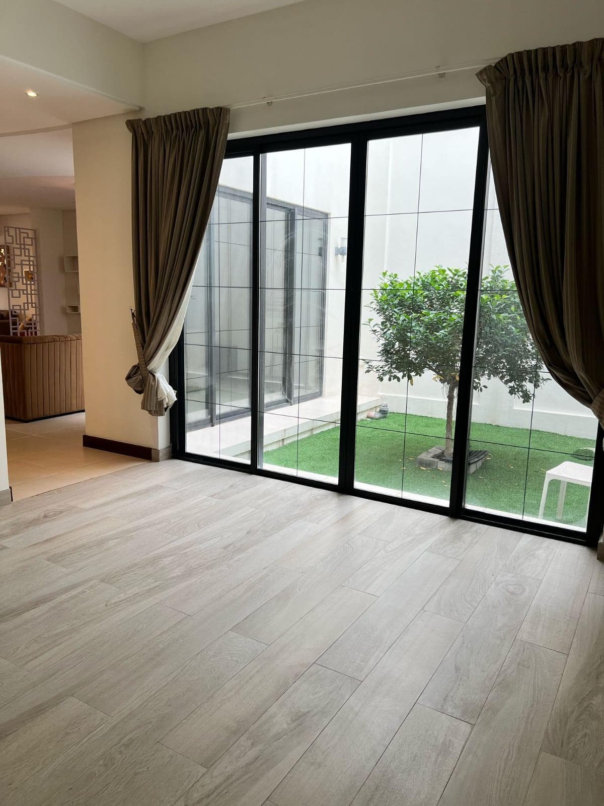For rent a luxury villa in Diyar Al Muharraq 11