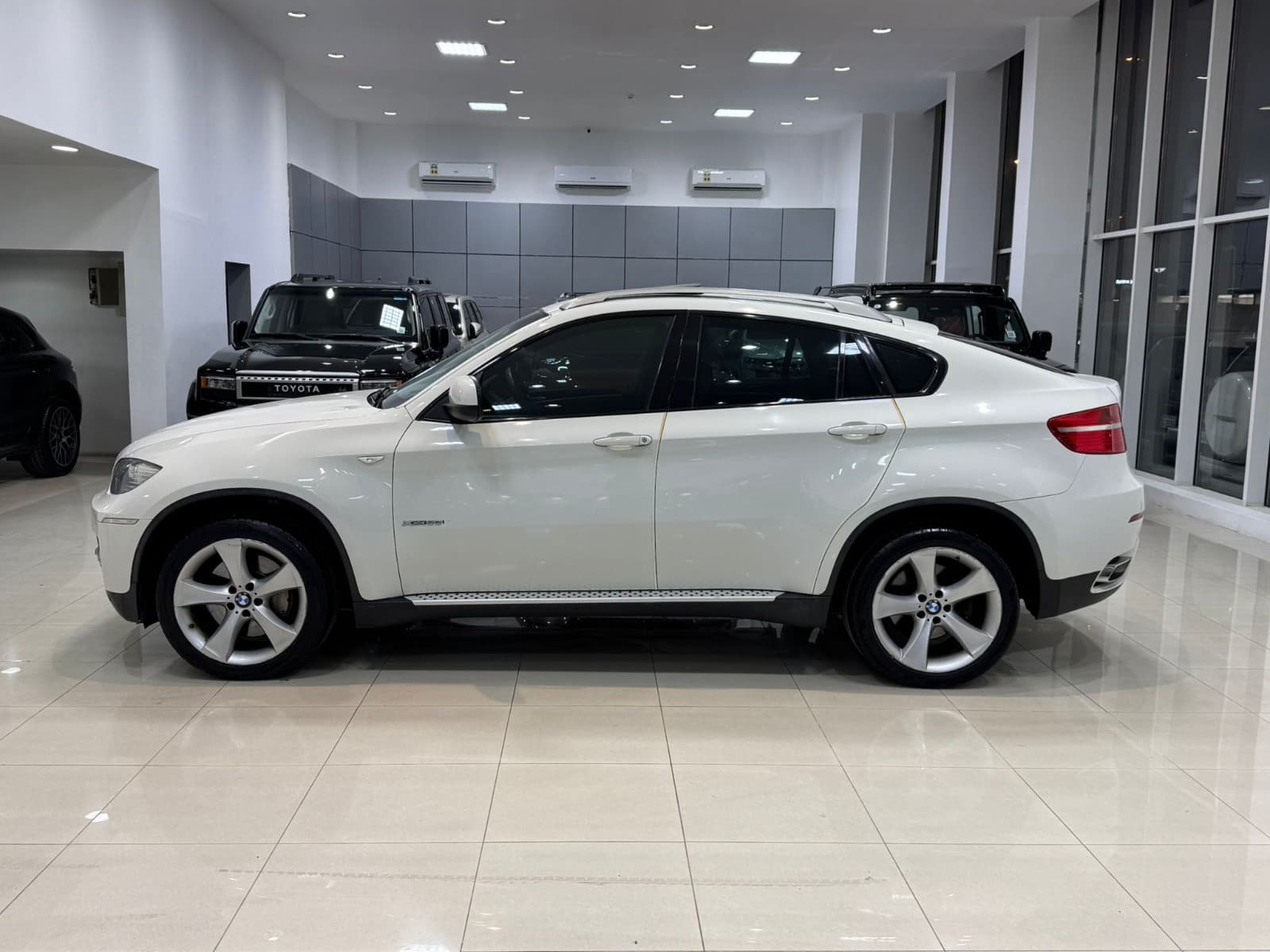 BMW X6 2011  0