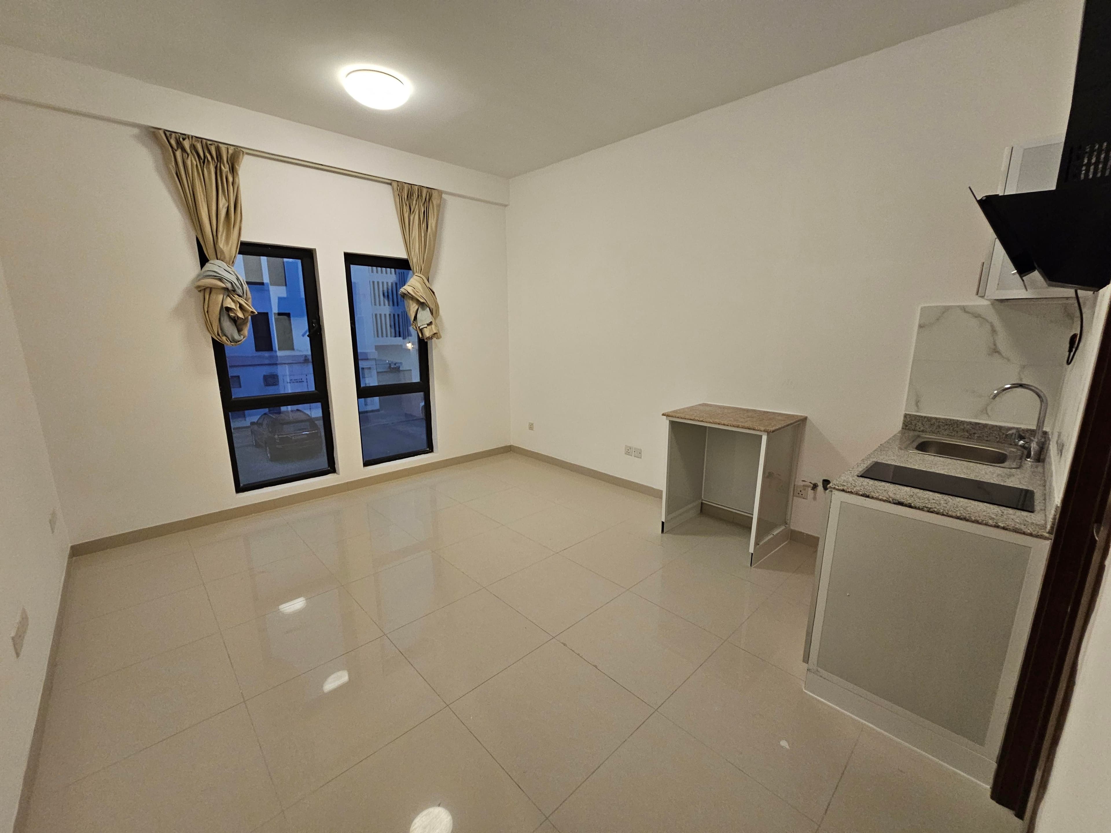 For rent a studio in Muharraq 1