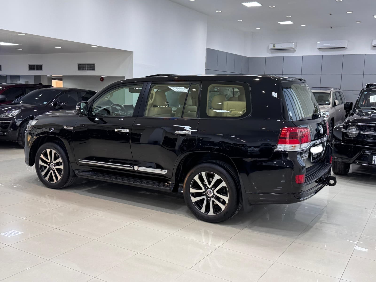 تويوتا لاند كروزر GX-R 2019  1