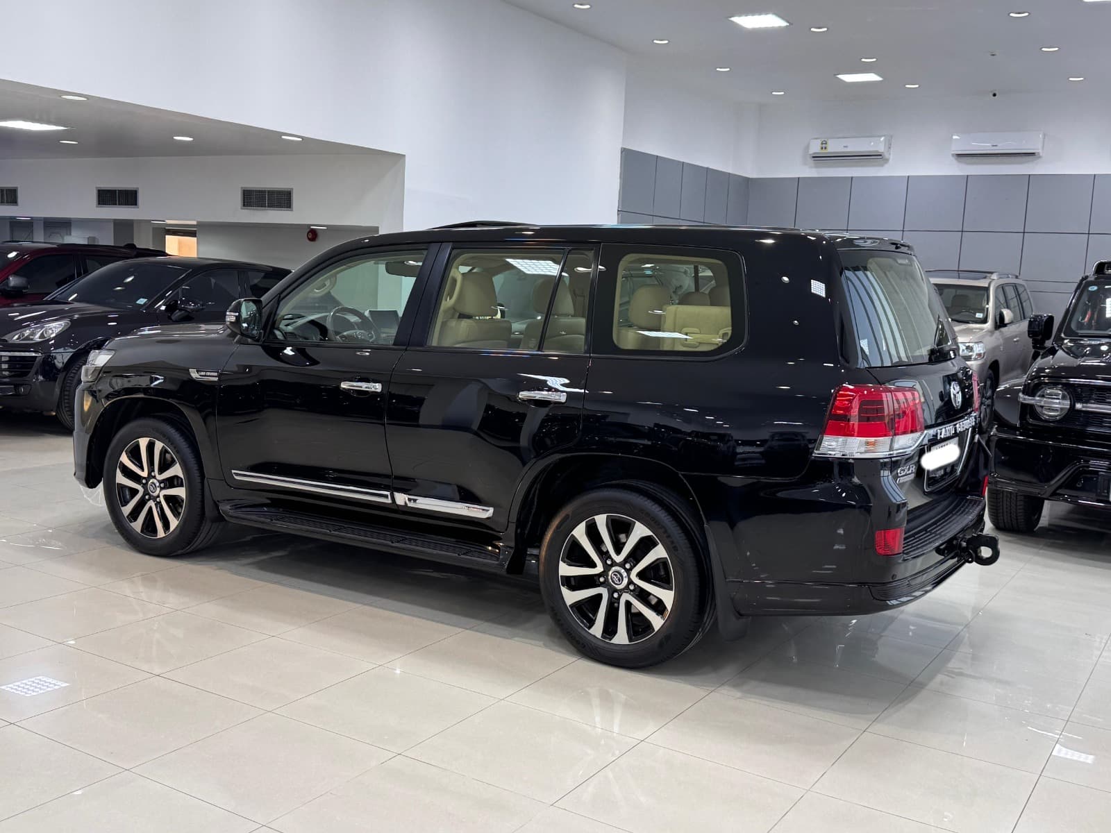 تويوتا لاند كروزر GX-R 2019  3