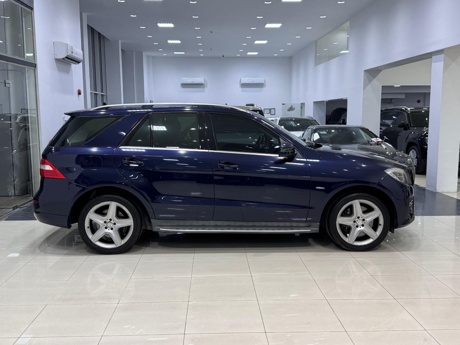 Mercedes Benz ML-350 4matic 2013 (Blue) 3