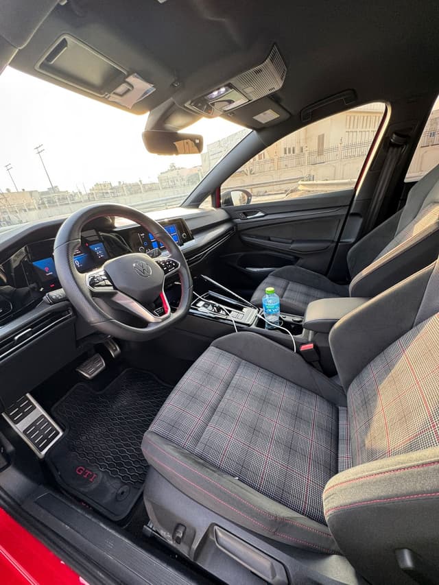 Volkswagen Golf GTI 2023 