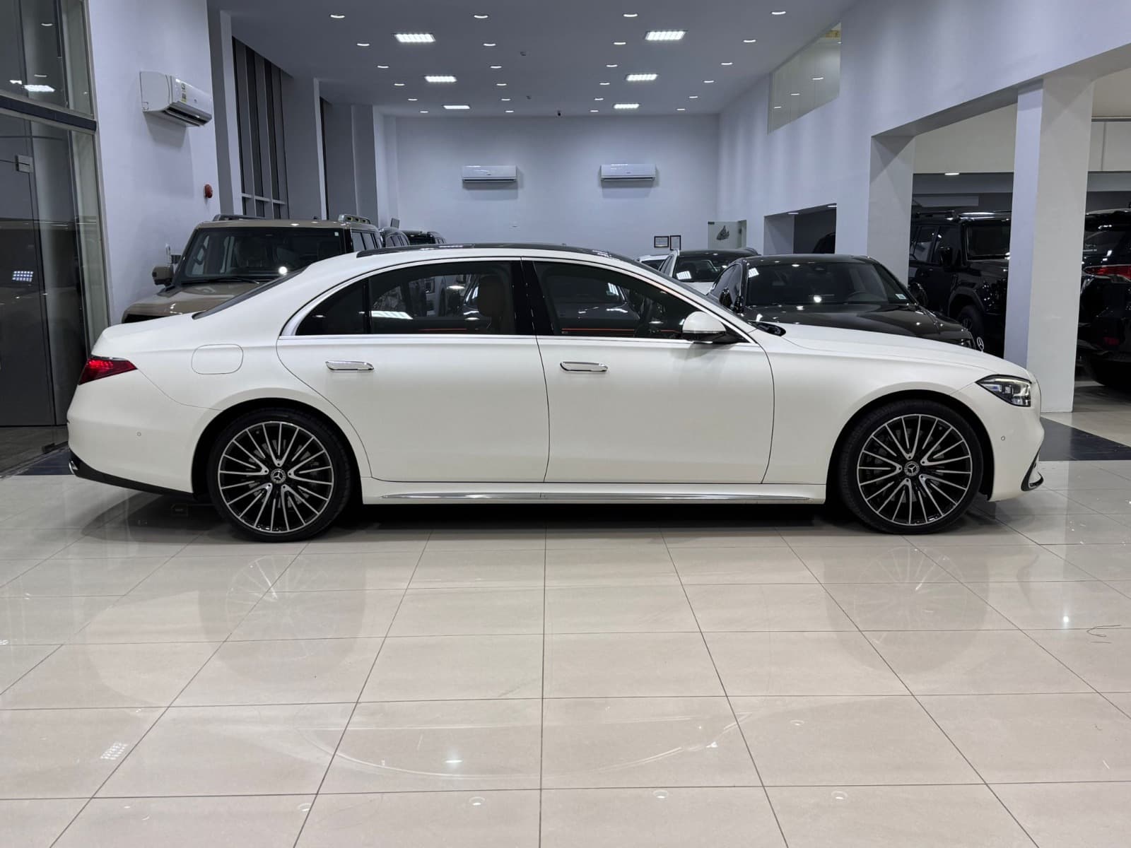 مرسيدس بنز S500 4matic 2023  7