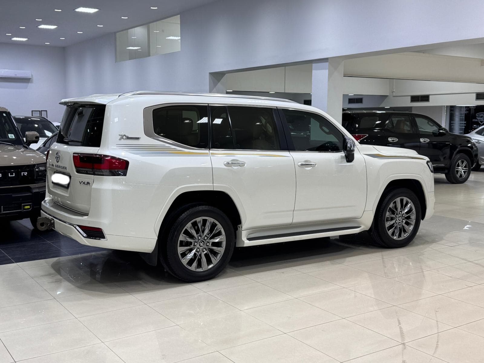 تويوتا لاند كروزر VX-R 2022 5