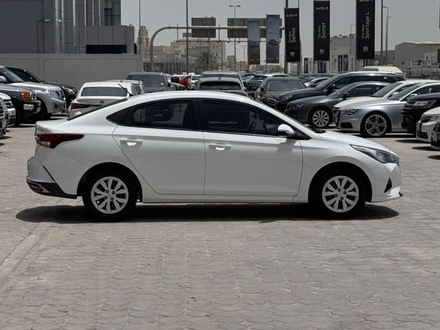 Hyundai Accent 2022 (White)
