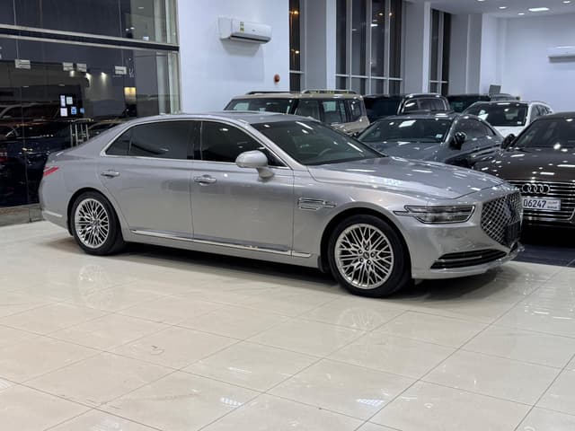 Genesis G90 / 2021 (Silver)