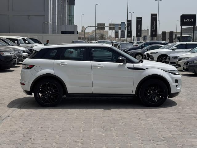 رينج روفر ايفوك 2015