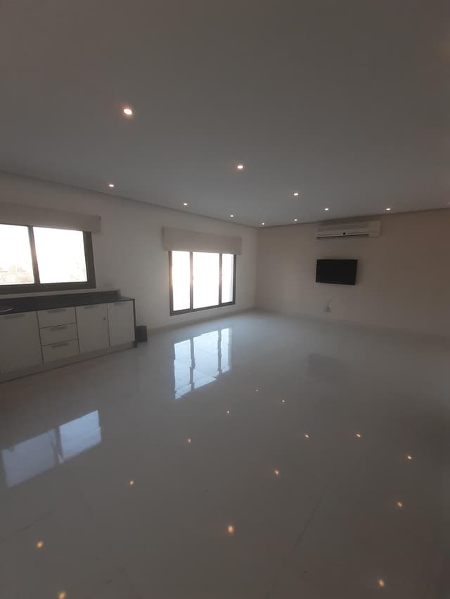 For rent a villa in North Riffa