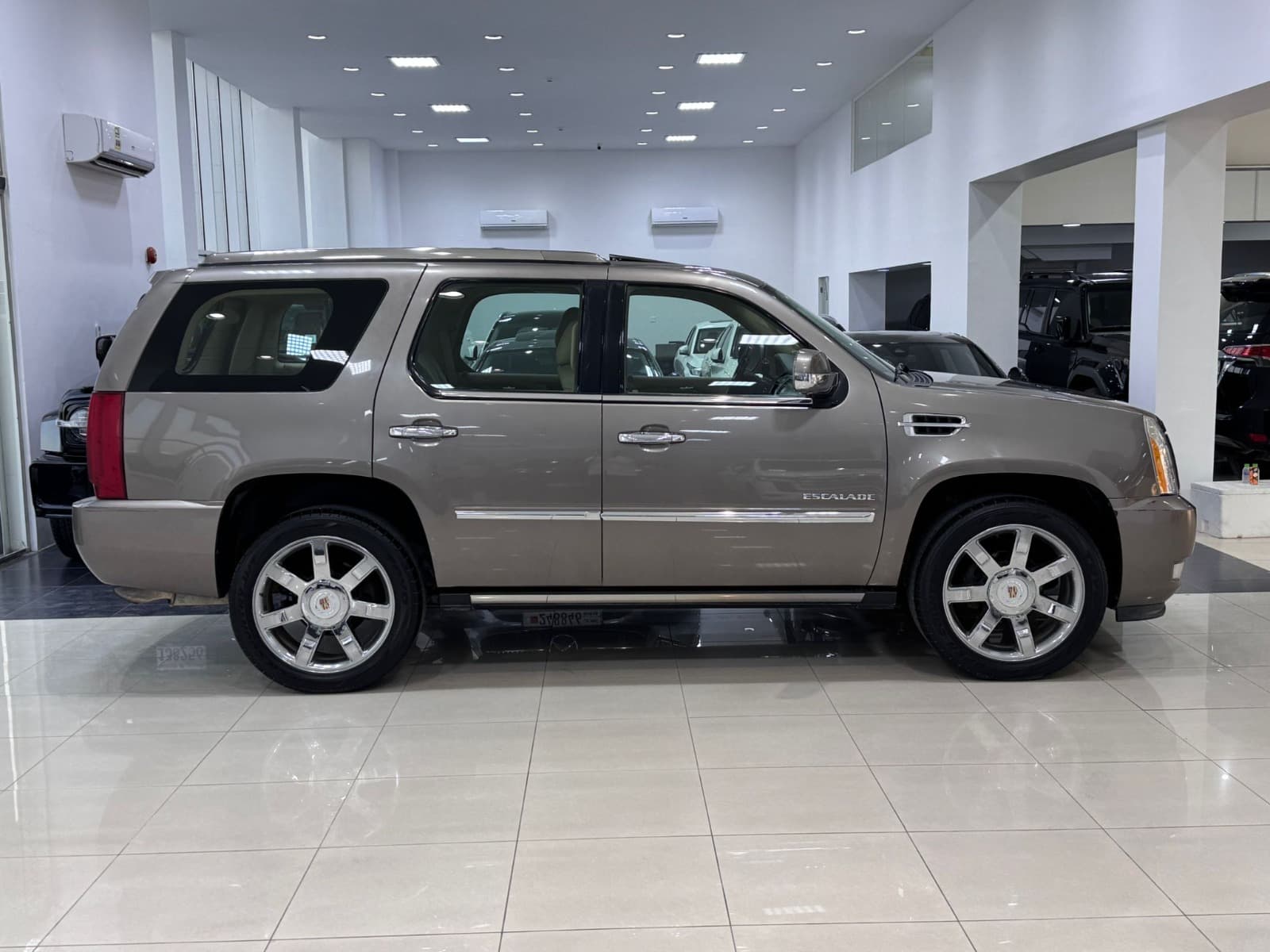 2012 Cadillac Escalade 1