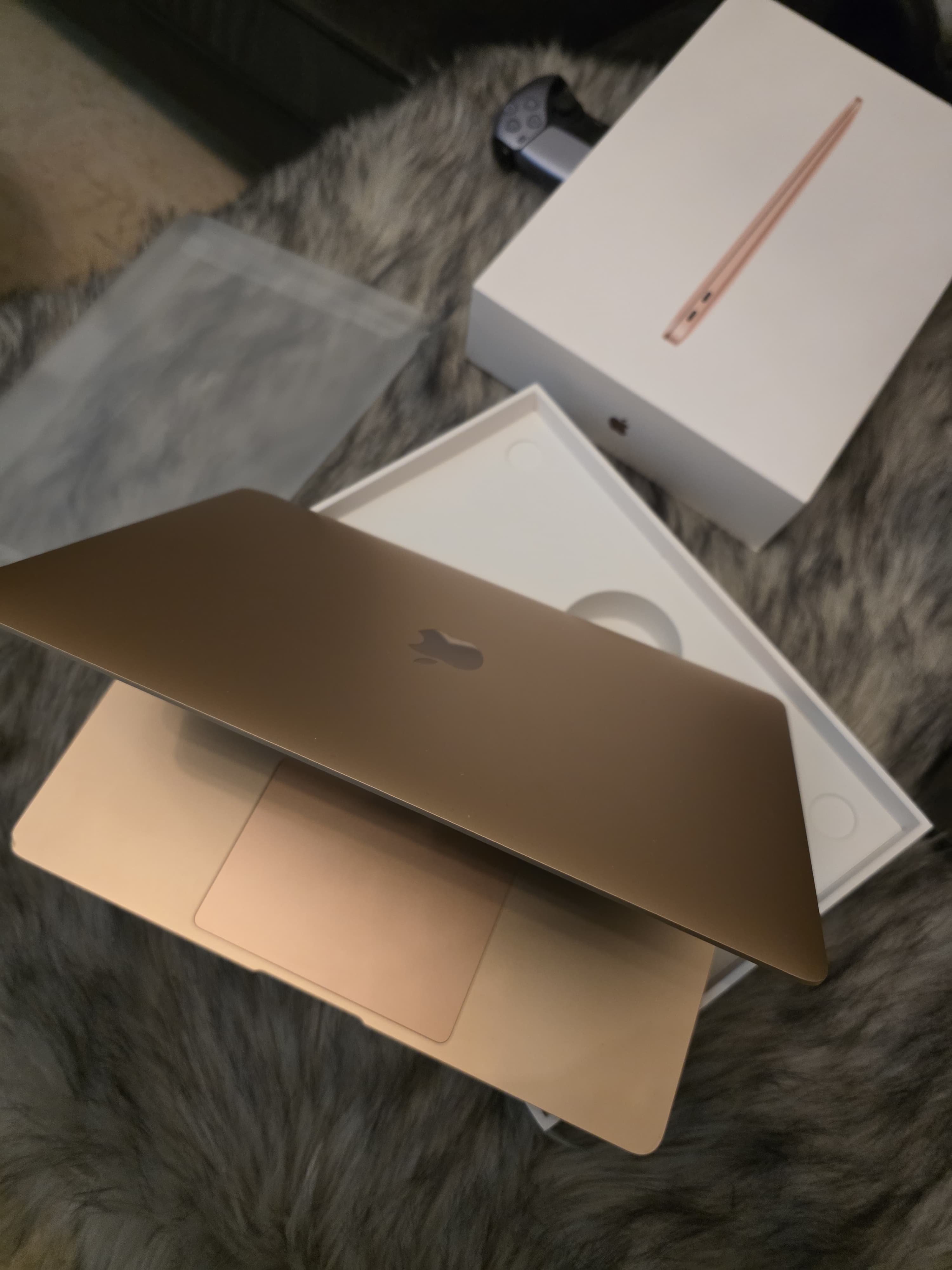 أبل ماك بوك أير M1 2