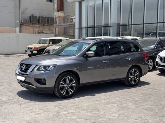 نيسان باثفايندر SV 2018 (رمادي)