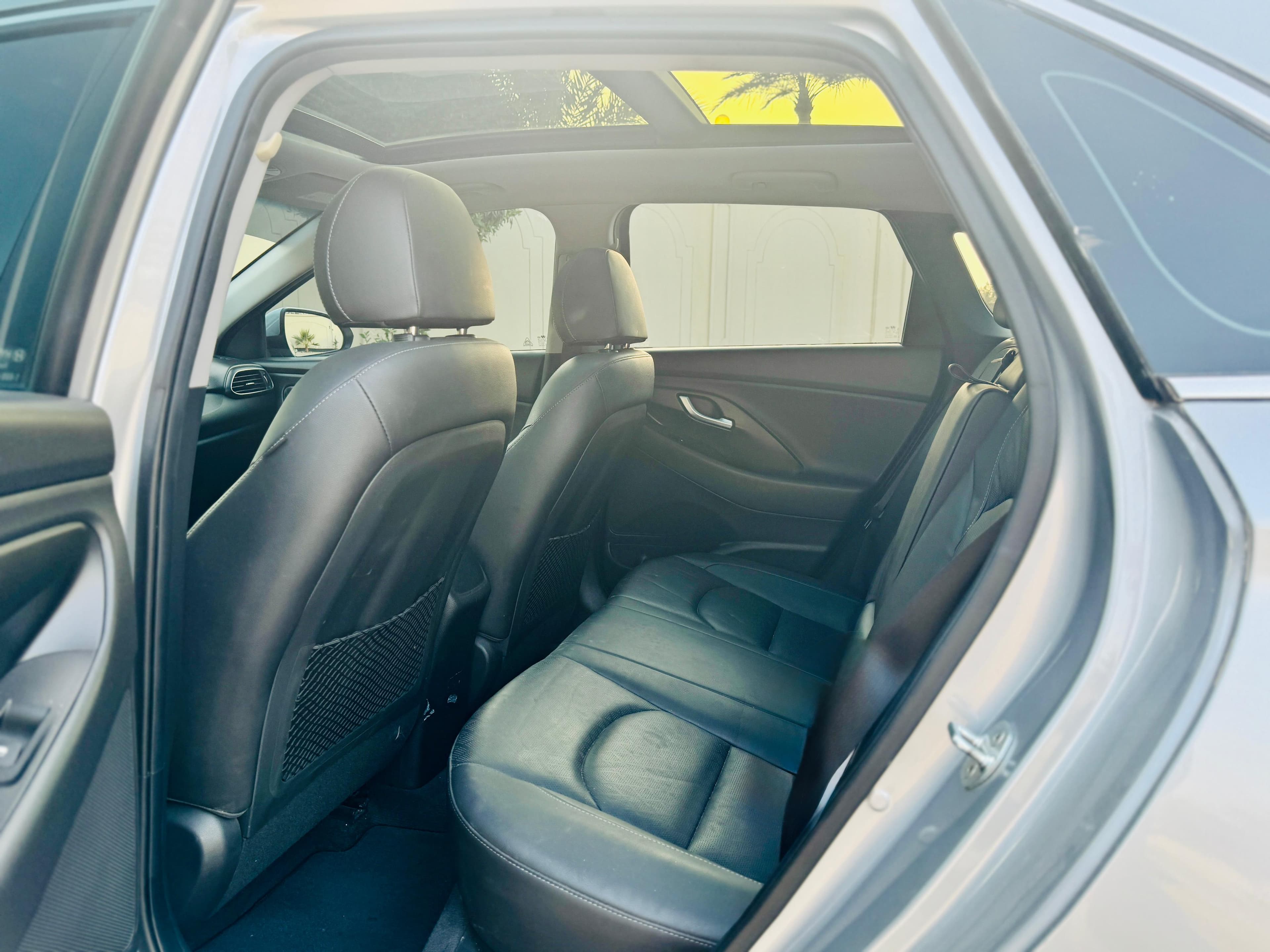 Hyundai Elantra 2020 3
