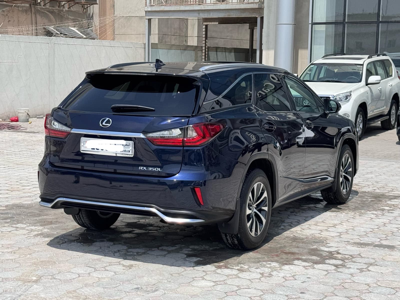 Lexus RX-350L 2022 (Blue) 4