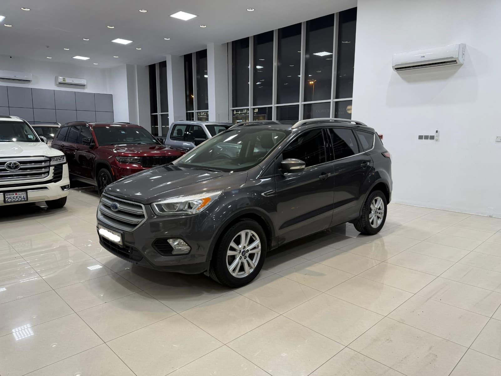 Ford Escape 2017 (Grey) 1
