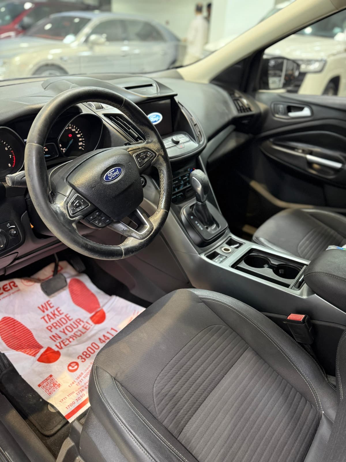 Ford Escape 2017 (Grey) 3