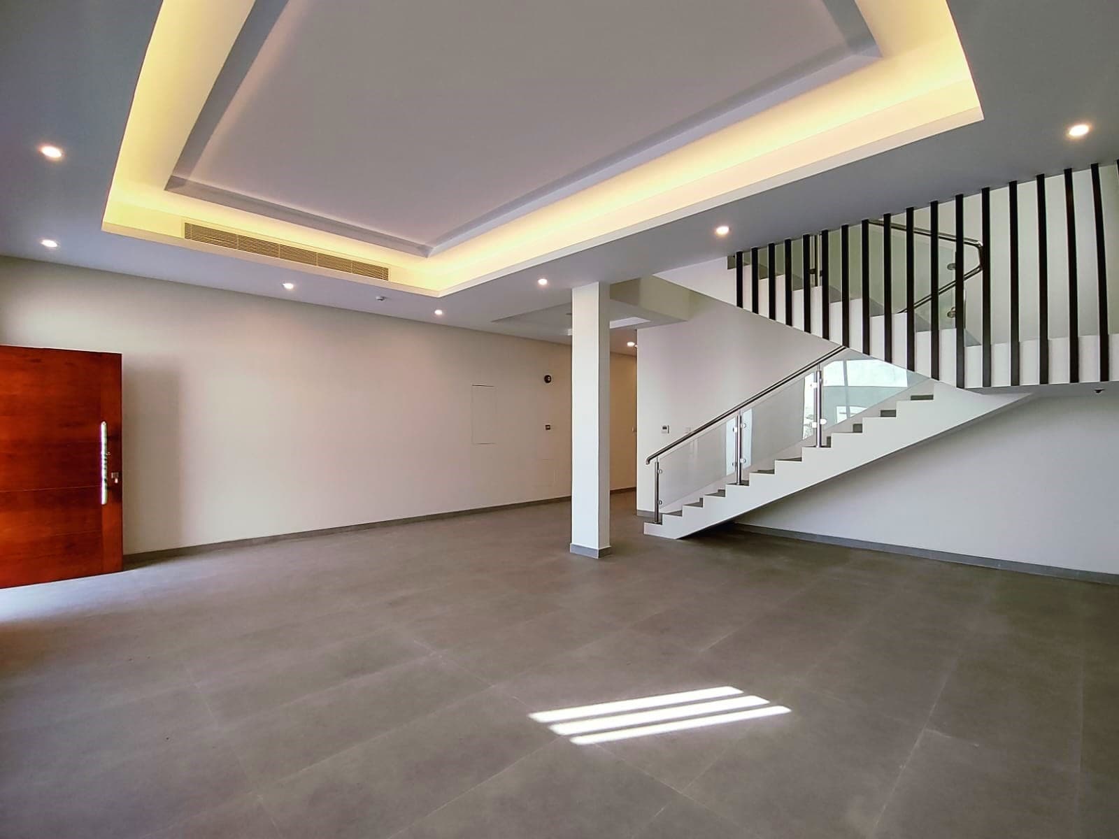 Villa for rent in Manama  2