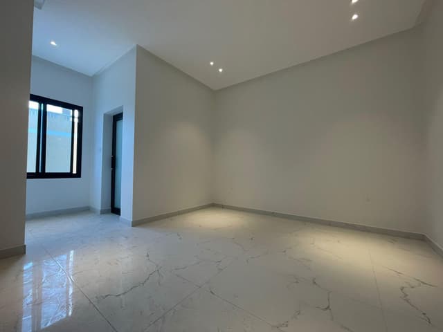 New villa for sale in West Riffa