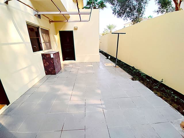 Villa for rent in Mahooz 