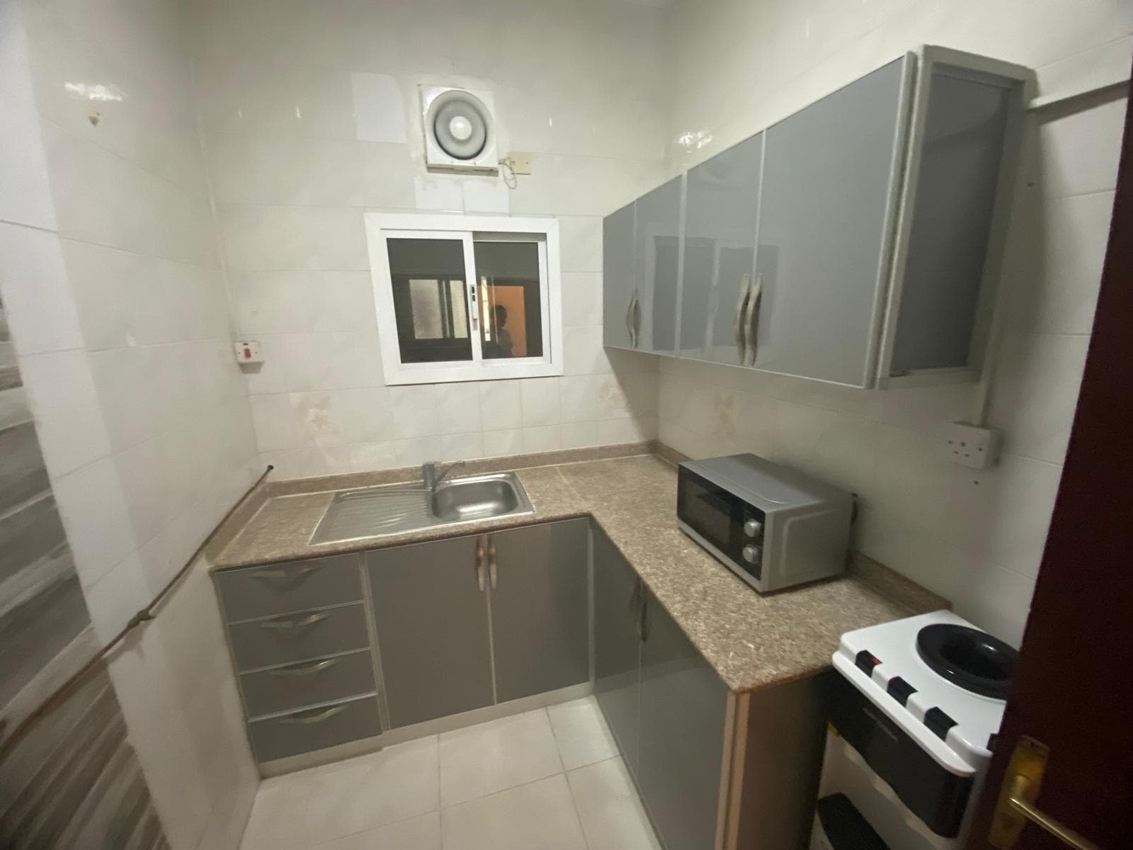Furnished apartment for rent in Exhibition Street 7