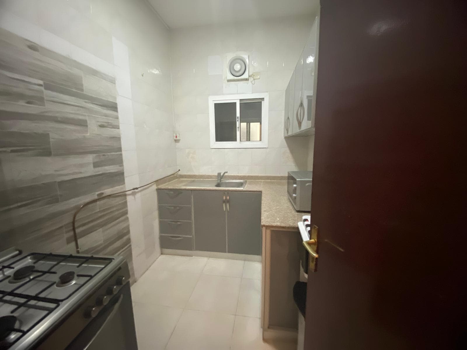 Furnished apartment for rent in Exhibition Street 3