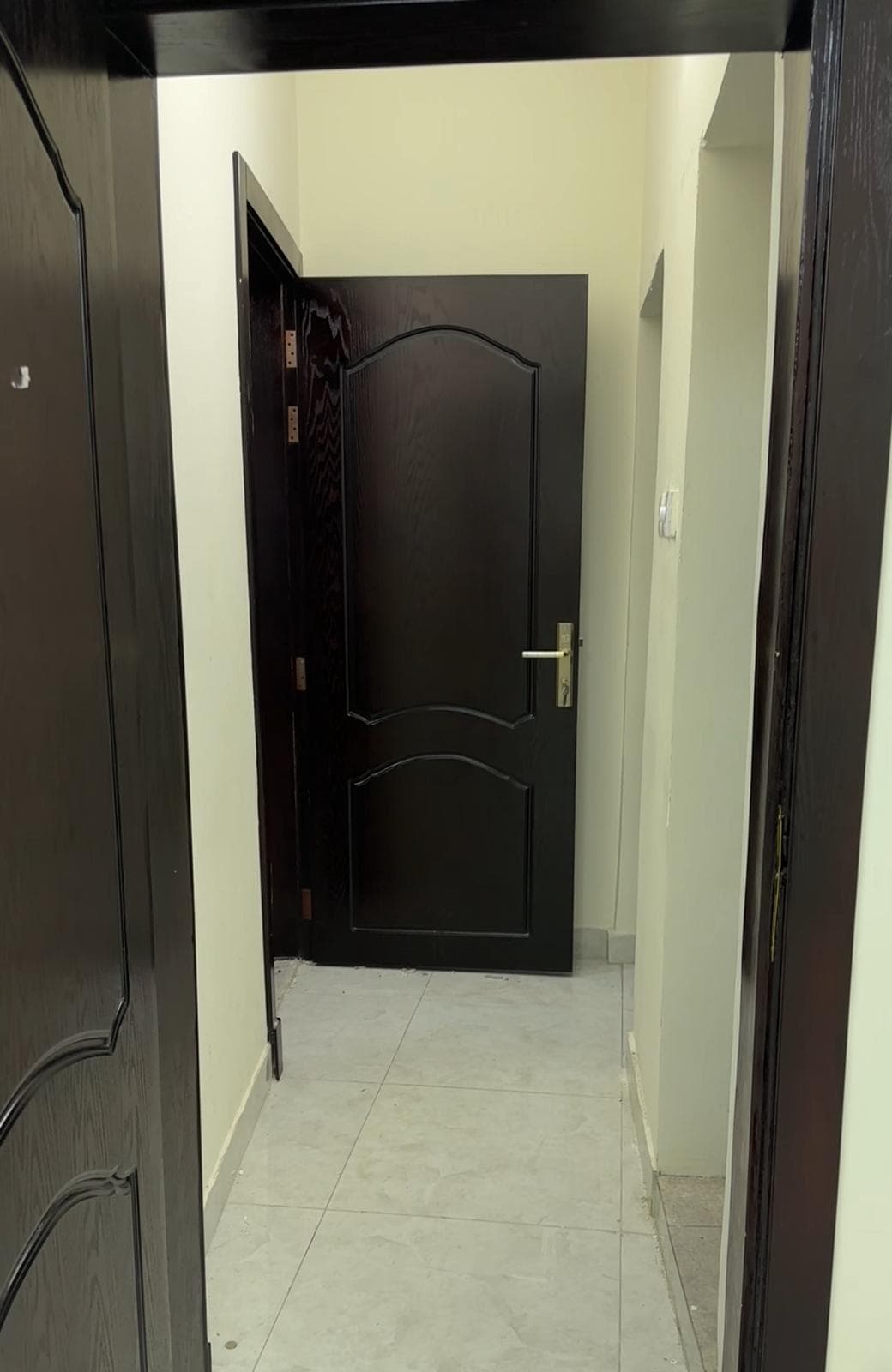 Apartment for rent - room and hall - 135 dinars including no limit 0
