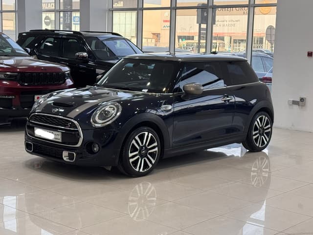 Mini Cooper S 2021 (Black)