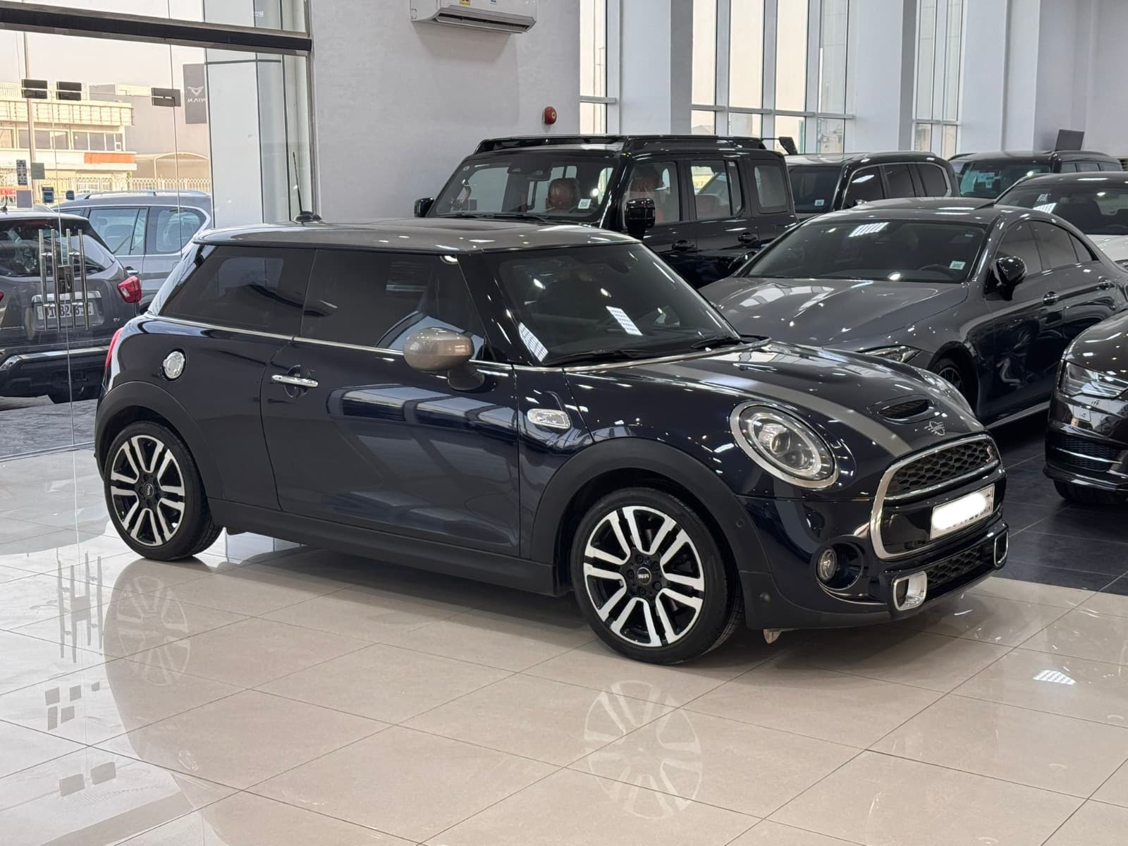 Mini Cooper S 2021 (Black) 6