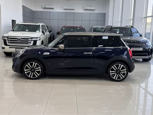Mini Cooper S 2021 (Black)