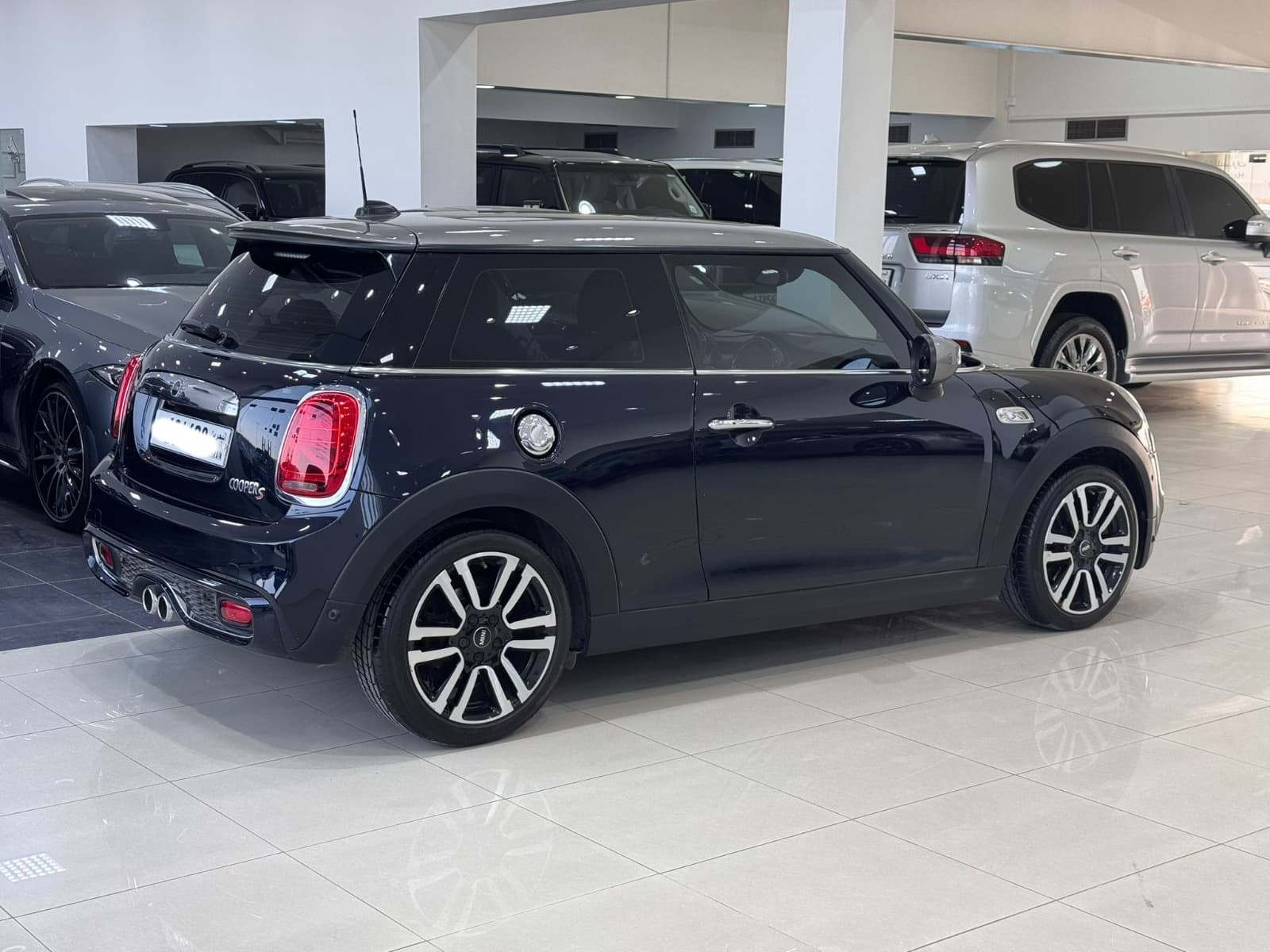 Mini Cooper S 2021 (Black) 7