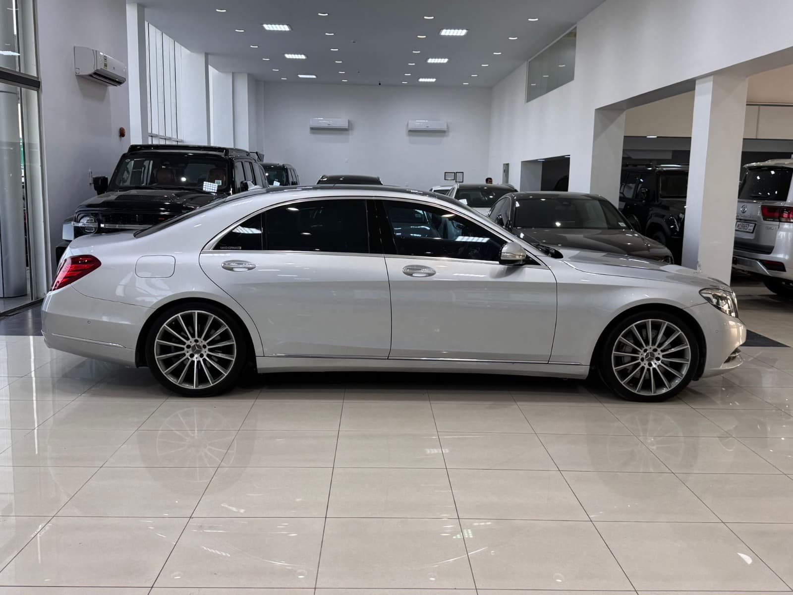 Mercedes Benz S-400 / 2015 (Silver) 2